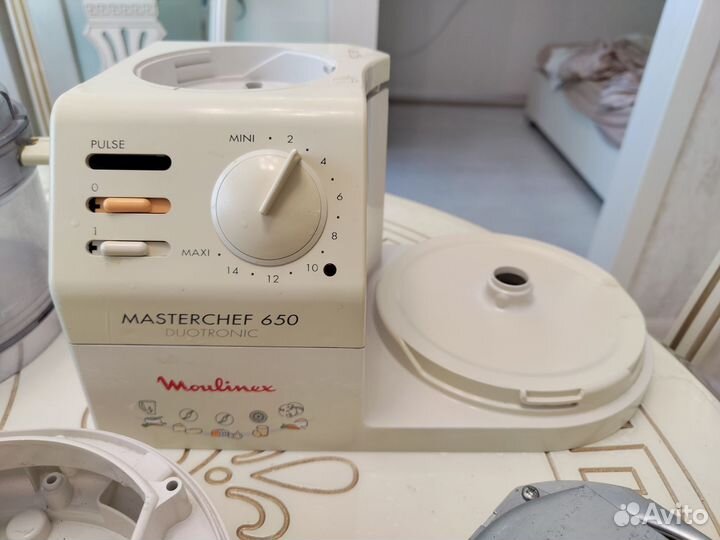 Кухонный комбайн moulinex masterchef 650