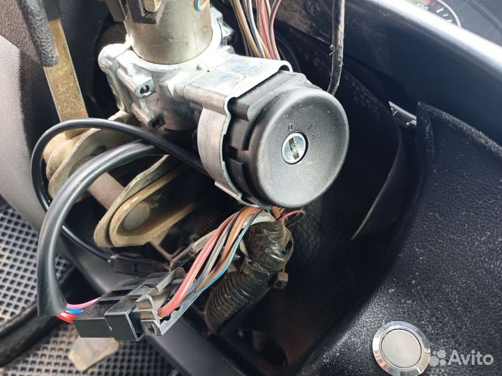 Замок зажигания ваз 2110,приора