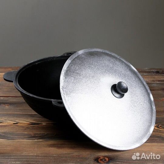 Казан чугунный, 8 л, круглое дно, алюминиевая крыш