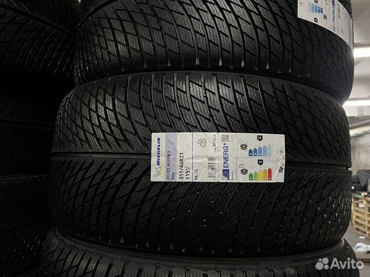 Michelin Pilot Alpin 5 SUV 315/40 R21 и 275/45 R21 116V