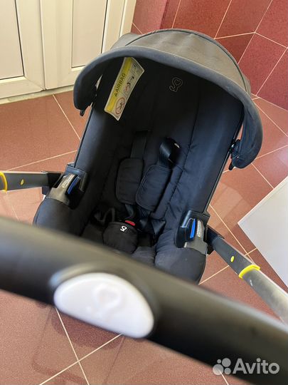 Коляска doona