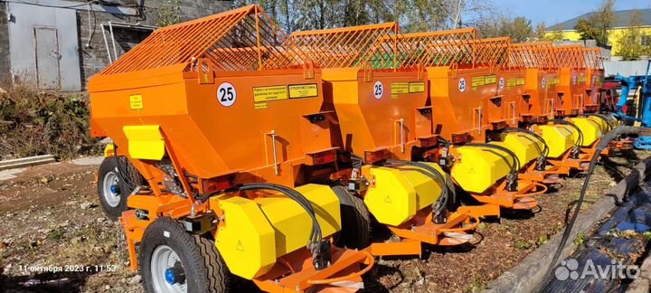 Прицепной пескоразбрасыватель А-415 для мтз