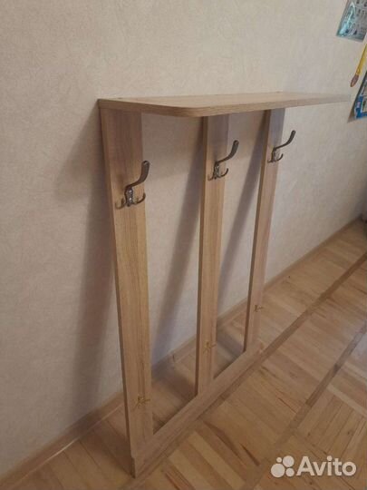 Вешалка в прихожую
