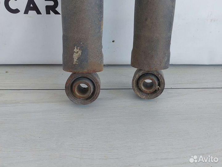 Lexus Lx570 Амортизатор задний