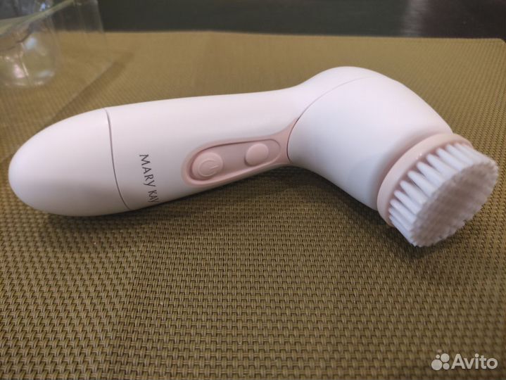 Щётка для очищения лица