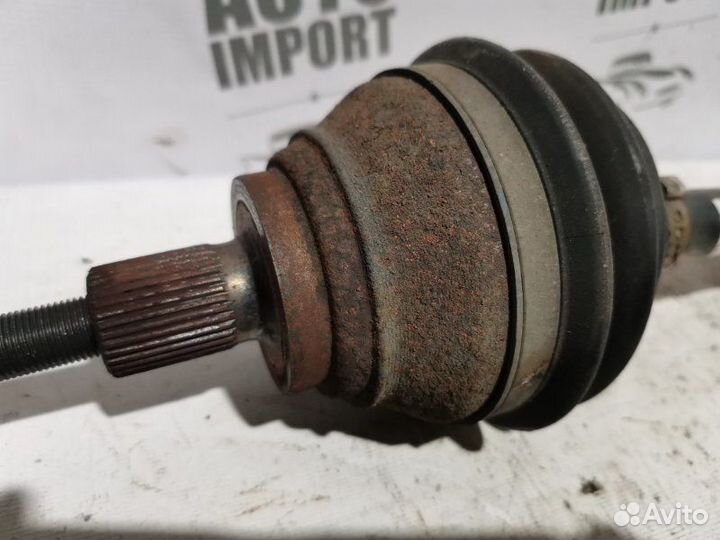 Привод левый Audi A3 8P 2009