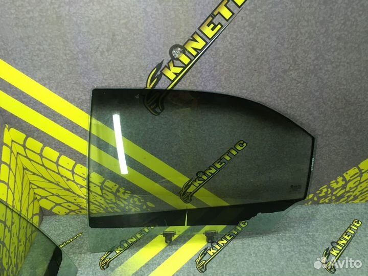 Стекло задней двери Hyundai Sonata Соната 4 5