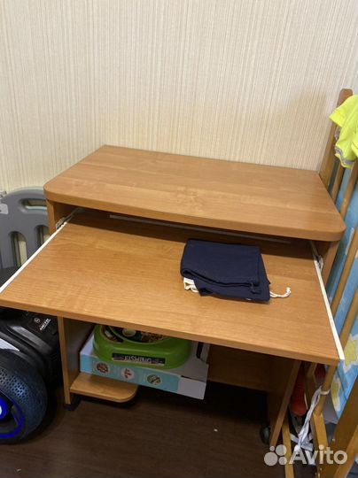 Письменный стол