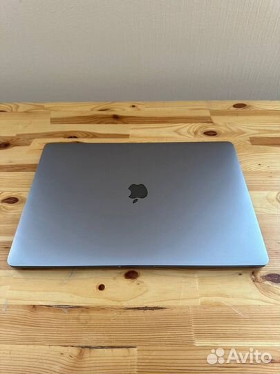 Apple MacBook Pro 15 2019