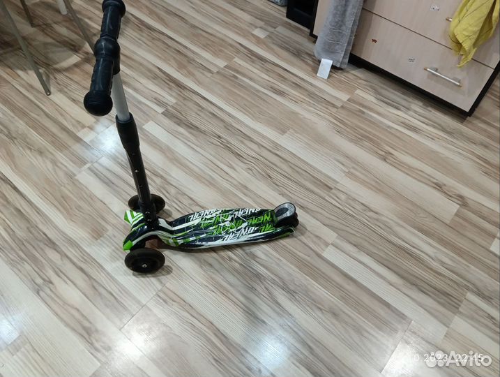 Самокат детский трехколесный бу