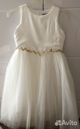 Нарядное платье для девочки 140-146 размер