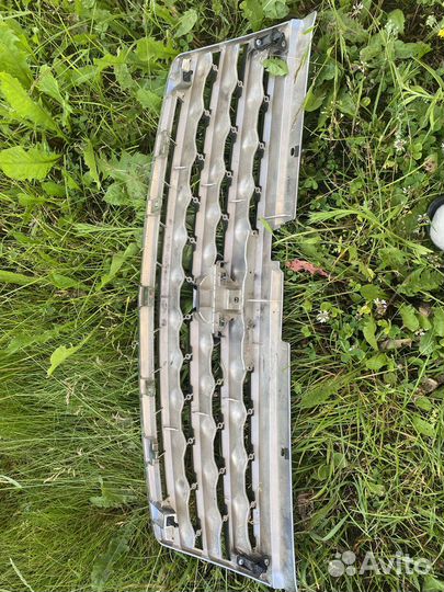 Решетка радиатора Infiniti M35