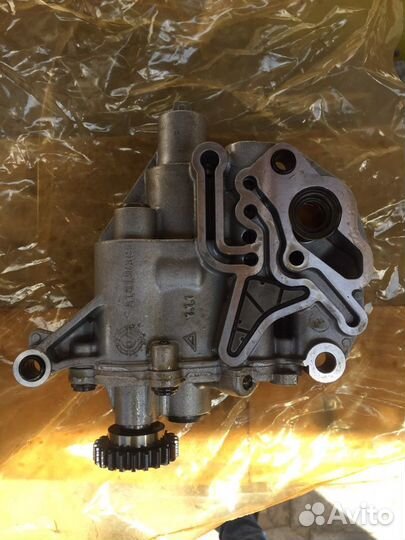 Масленный насос audi 06h115105af