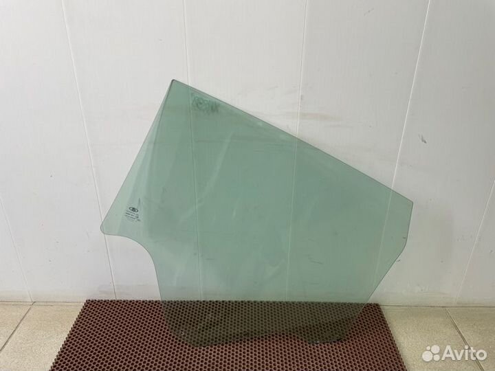 Стекло двери заднее правое LADA X-Ray