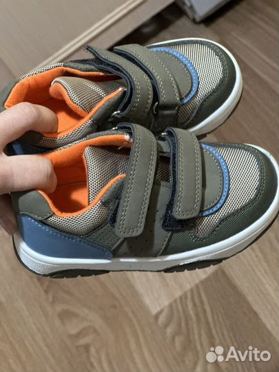 Кроссовки детские 26 размер