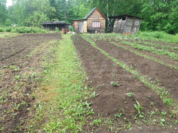 Дача 16 м² на участке 10 сот.