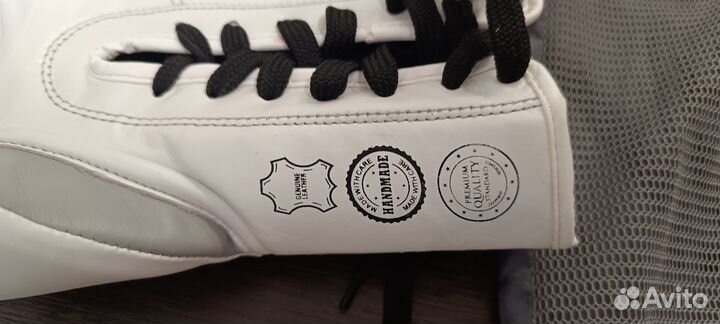 Боксерские перчатки 10 oz green hill