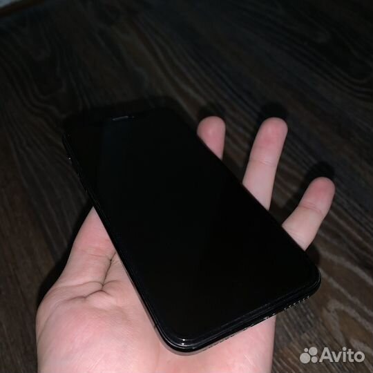 iPhone X, 64 ГБ