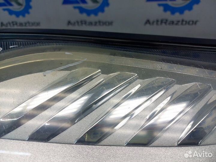 Фара левая Ford Kuga 2.0 G6DG 136Л.С дизель 2008