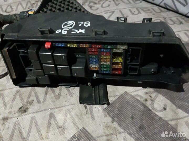 Блок предохранителей Volvo XC90