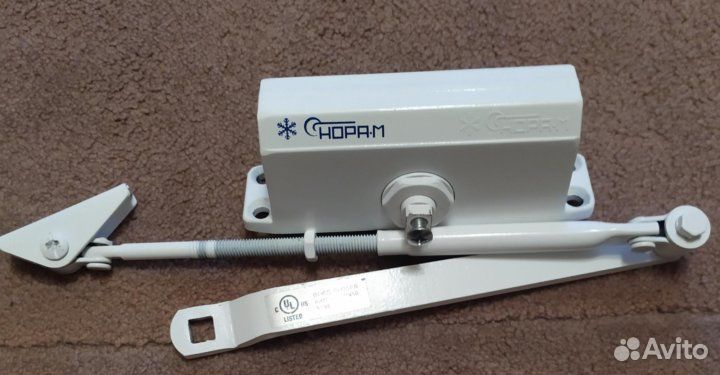 Доводчик дверной