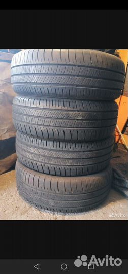 Dunlop Enasave RV505 215/60 R16 95H