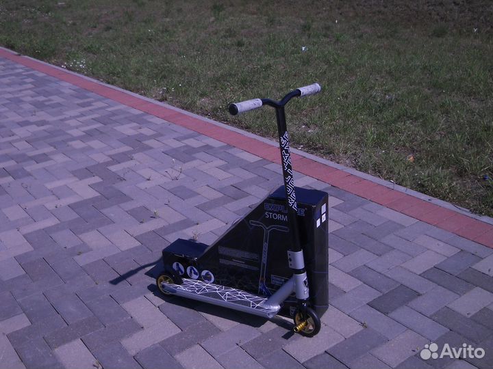 Трюковой самокат