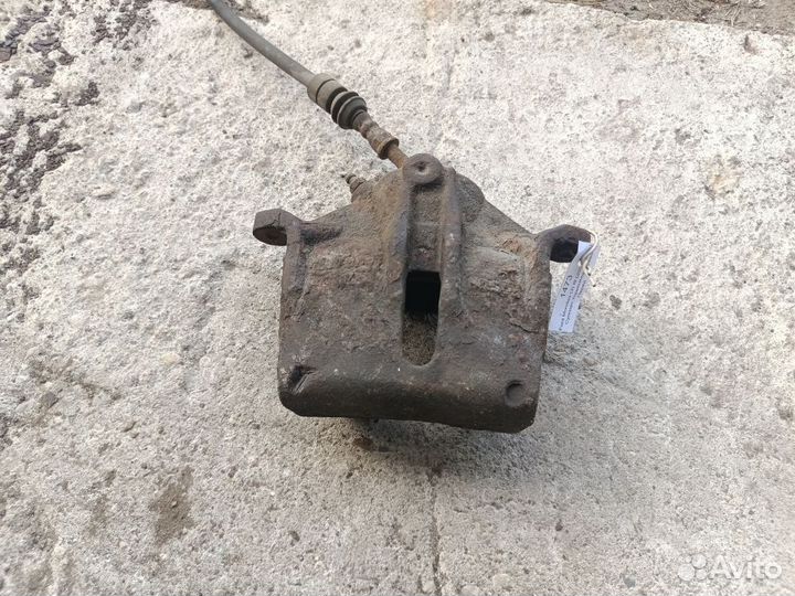 Суппорт тормозной передний Ford Mondeo