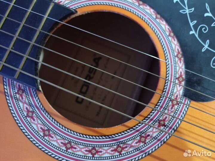 Акустическая гитара
