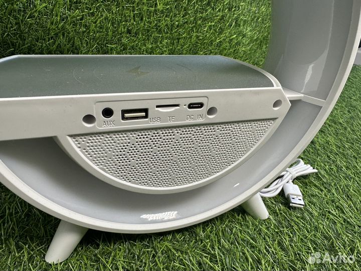 Лампа светильник с колонкой