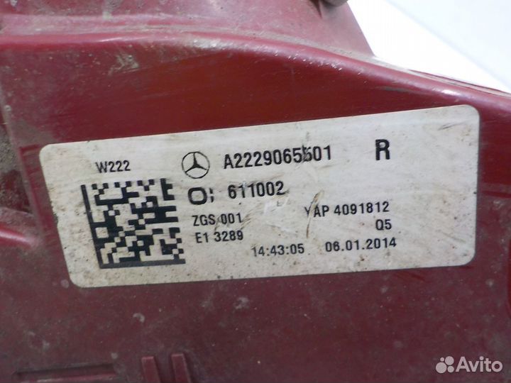 Б/У Фонарь задний правый 2229065501 mercedes-benz