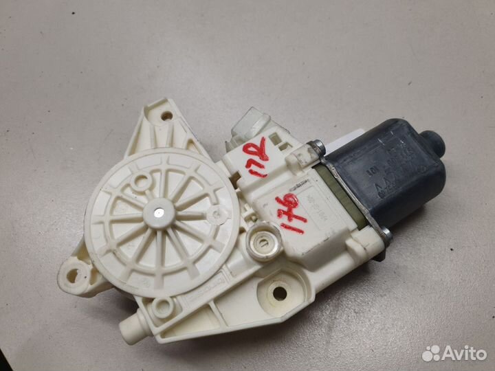 Моторчик стеклоподъёмника передний правый Mercedes