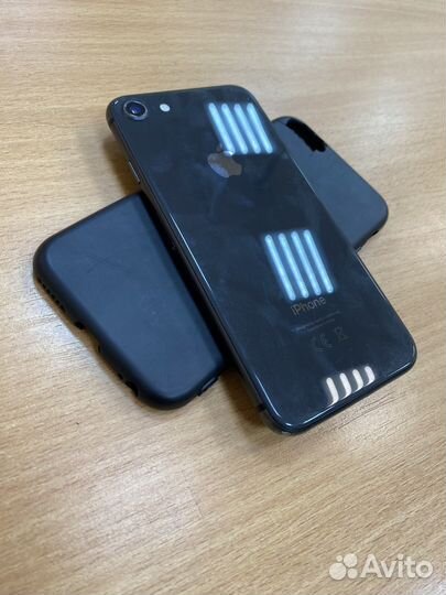 iPhone 8, 64 ГБ