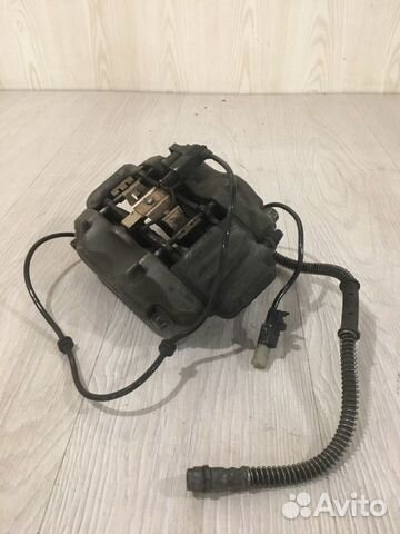 Суппорт тормозной передний правый Mercedes Benz