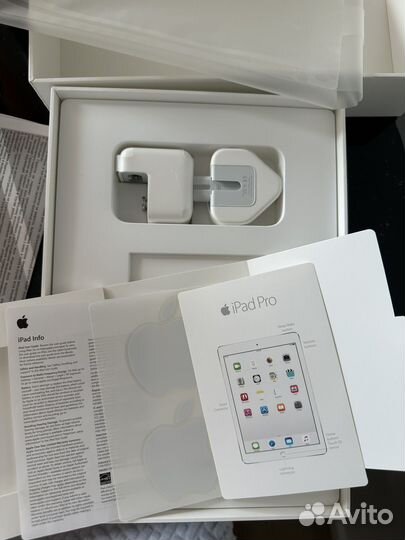 iPad pro 9.7, 32 Гб, 2017 год