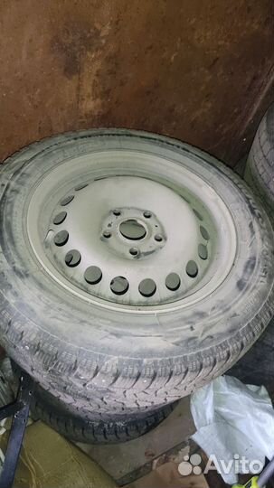 Bridgestone Blizzak Spike-02 195/65 R15