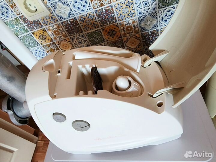 Электрическая мясорубка Moulinex DKA2