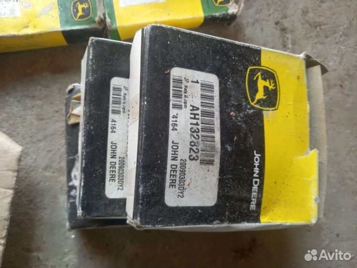 Подшипник John Deere AA28186