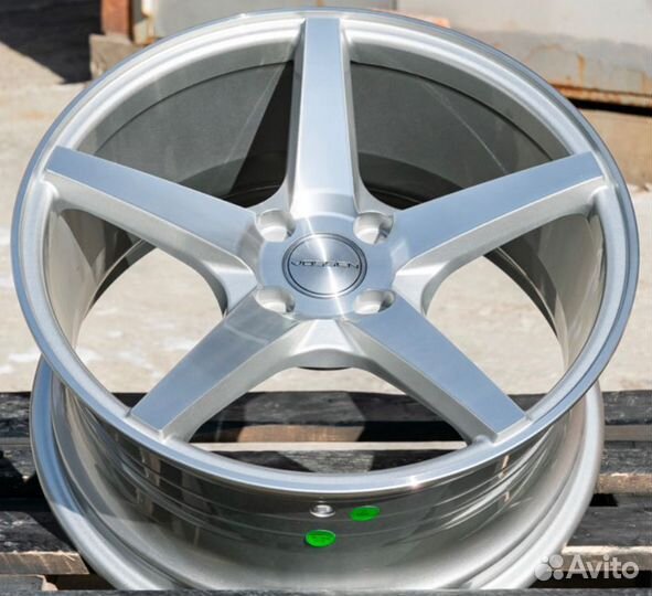 Vossen VPS-303 16x7.5 et35 4x100 Dia 73.1