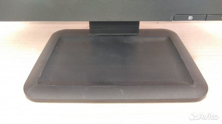 Монитор б/у 19