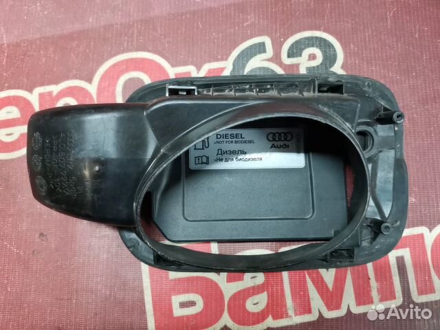 Лючок бензобака Audi Q7