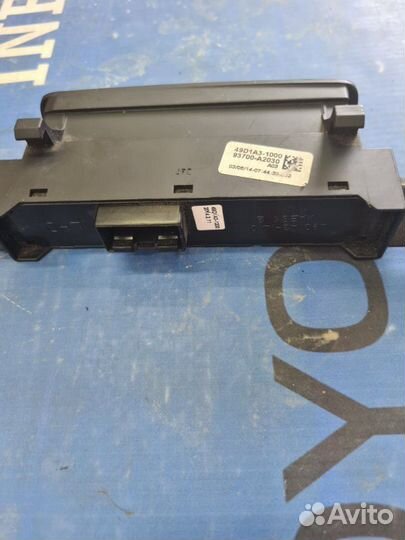 Блок управления подогревом сидений Kia Ceed 2 1.6