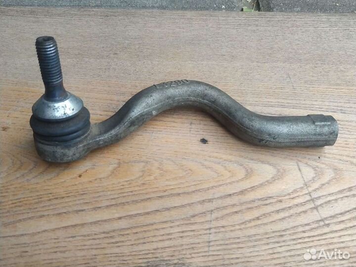 Наконечник рулевой тяги левый Jaguar XJ кузов 351