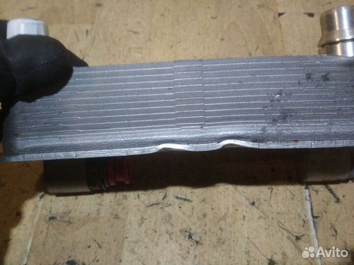 Радиатор масляный Mercedes Benz W213