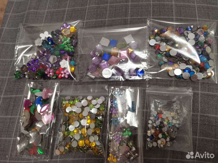 Стразы ассорти