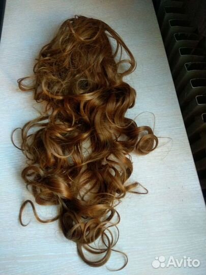 Волосы на заколках