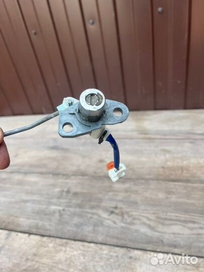 Личинка замка багажника Honda Civic 4D 1.3 2008