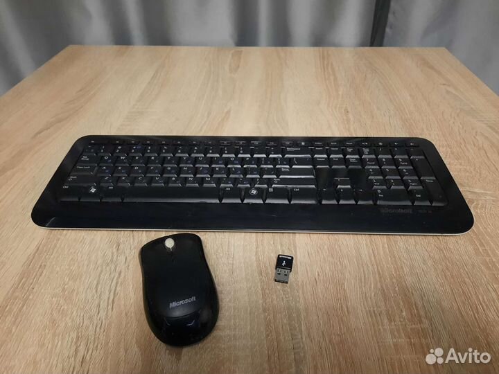 Беспроводная клавиатура и мышь microsoft