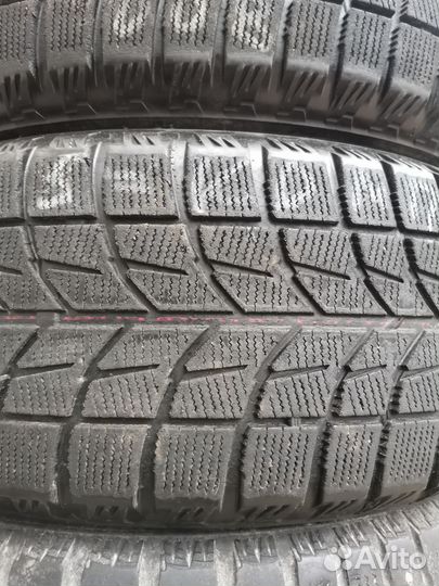 Bridgestone Blizzak WS-60 215/60 R16