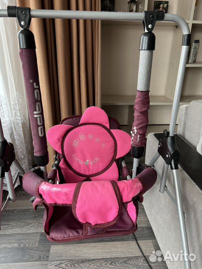 Детская качелька